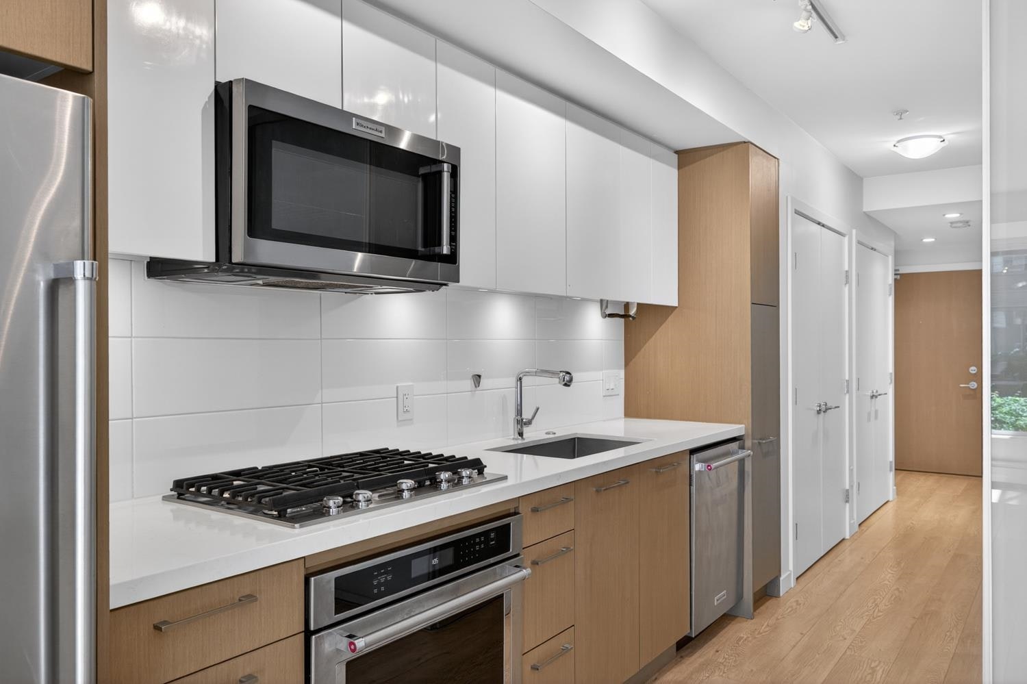 304-384 E 1st Avenue, Vancouver, BC, V5T 0G5 - 2