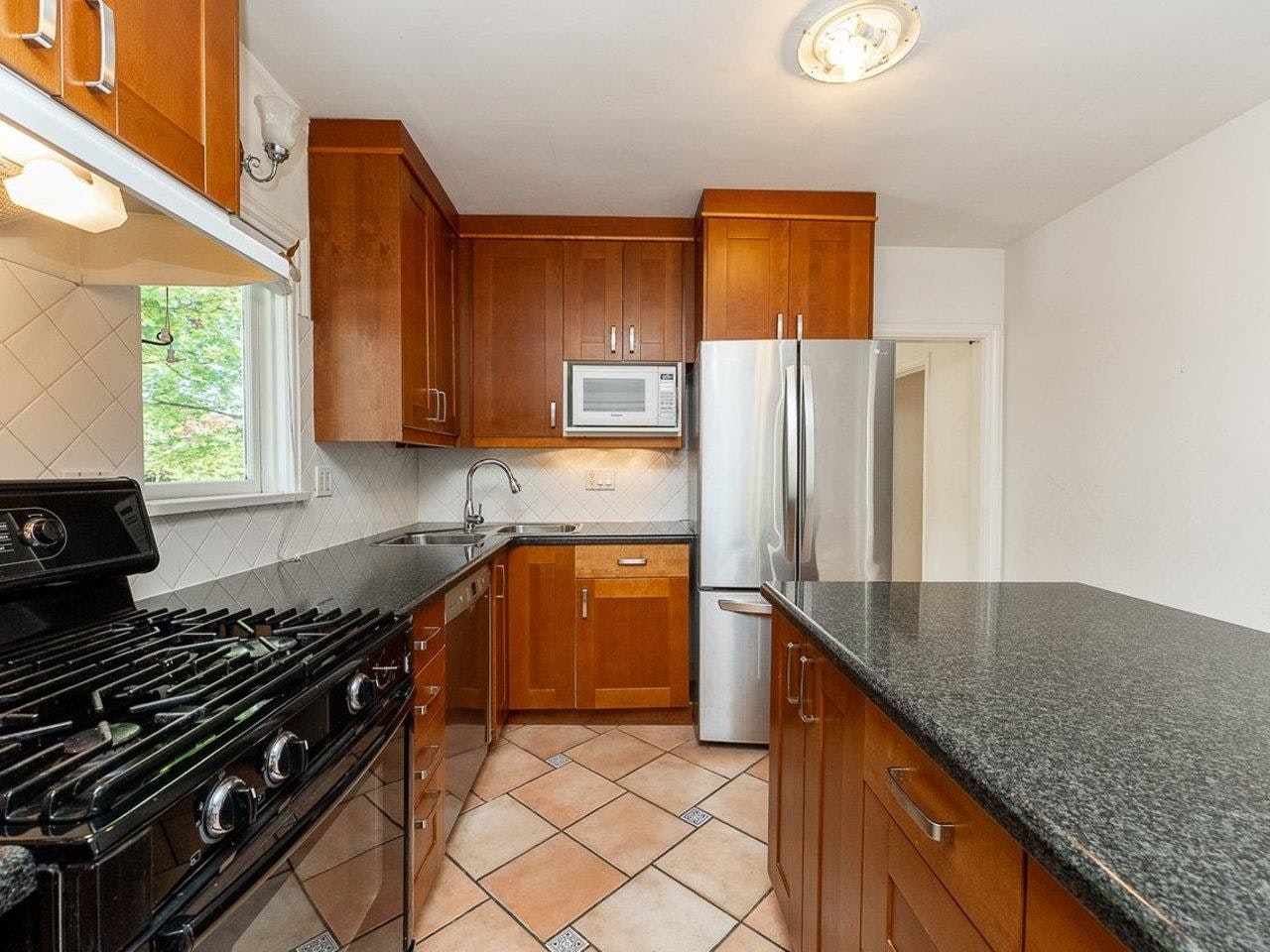 2903 W 42nd Avenue, Vancouver, BC, V6N 3G8 - 12
