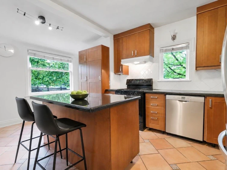 2903 W 42nd Avenue, Vancouver, BC, V6N 3G8 - 11