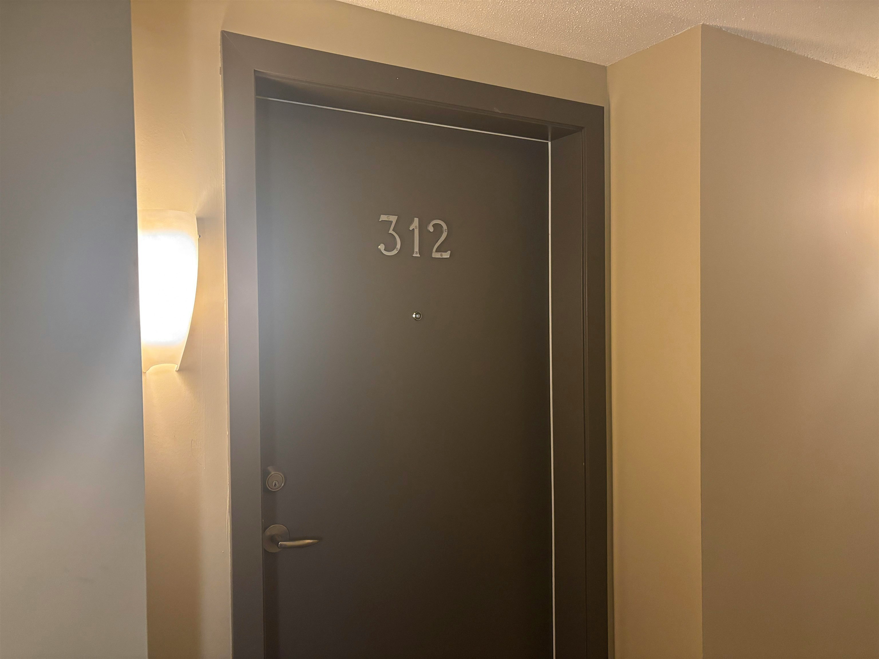 312-6815 188 Street - 5