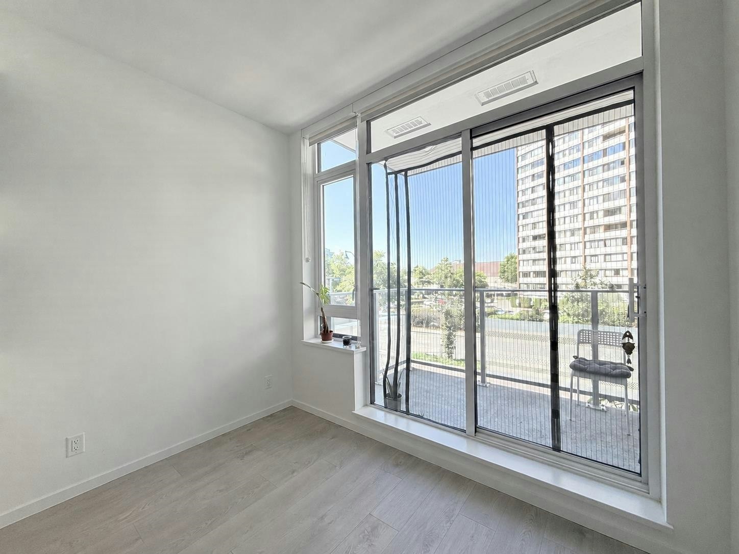 208-6600 Minoru Blvd, Richmond, BC, V6Y 0N3 - 3