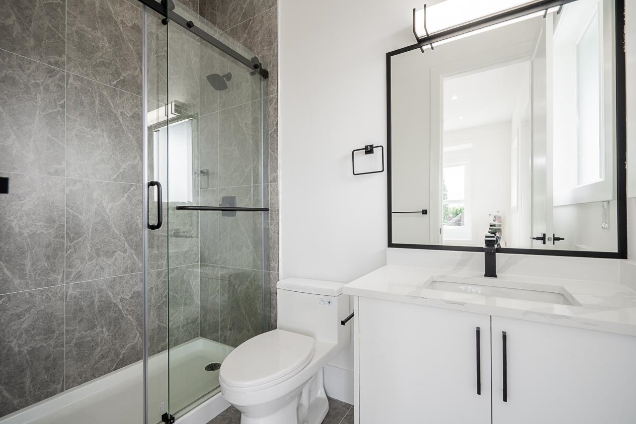 UPPER B-45945 Lewis Avenue, Chilliwack, BC, V2P 3C3 - 16
