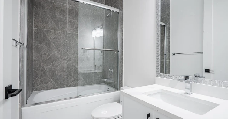 LOWER B-45945 Lewis Avenue, Chilliwack, BC, V2P 3C3 - 9