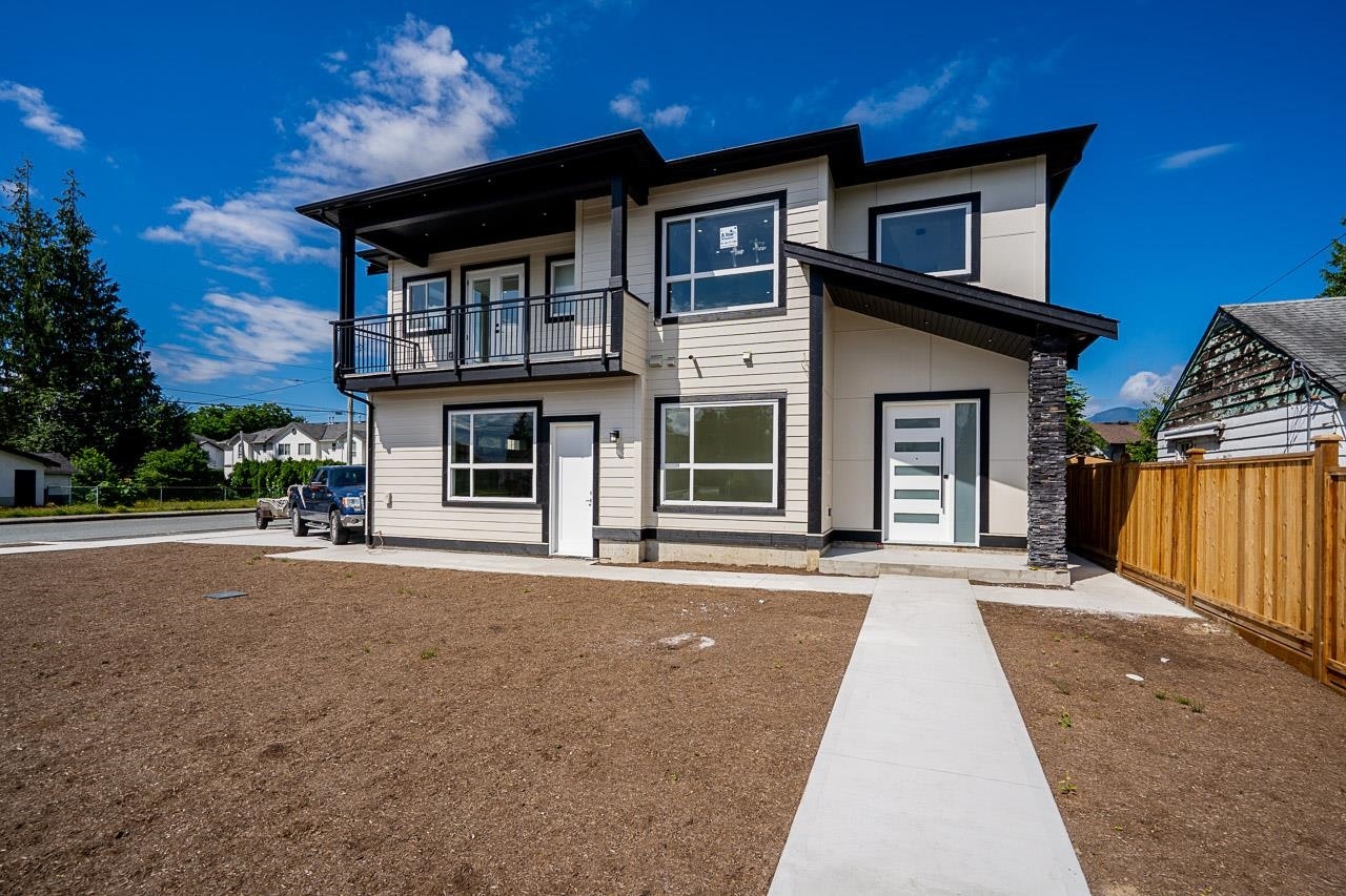 LOWER B-45945 Lewis Avenue, Chilliwack, BC, V2P 3C3