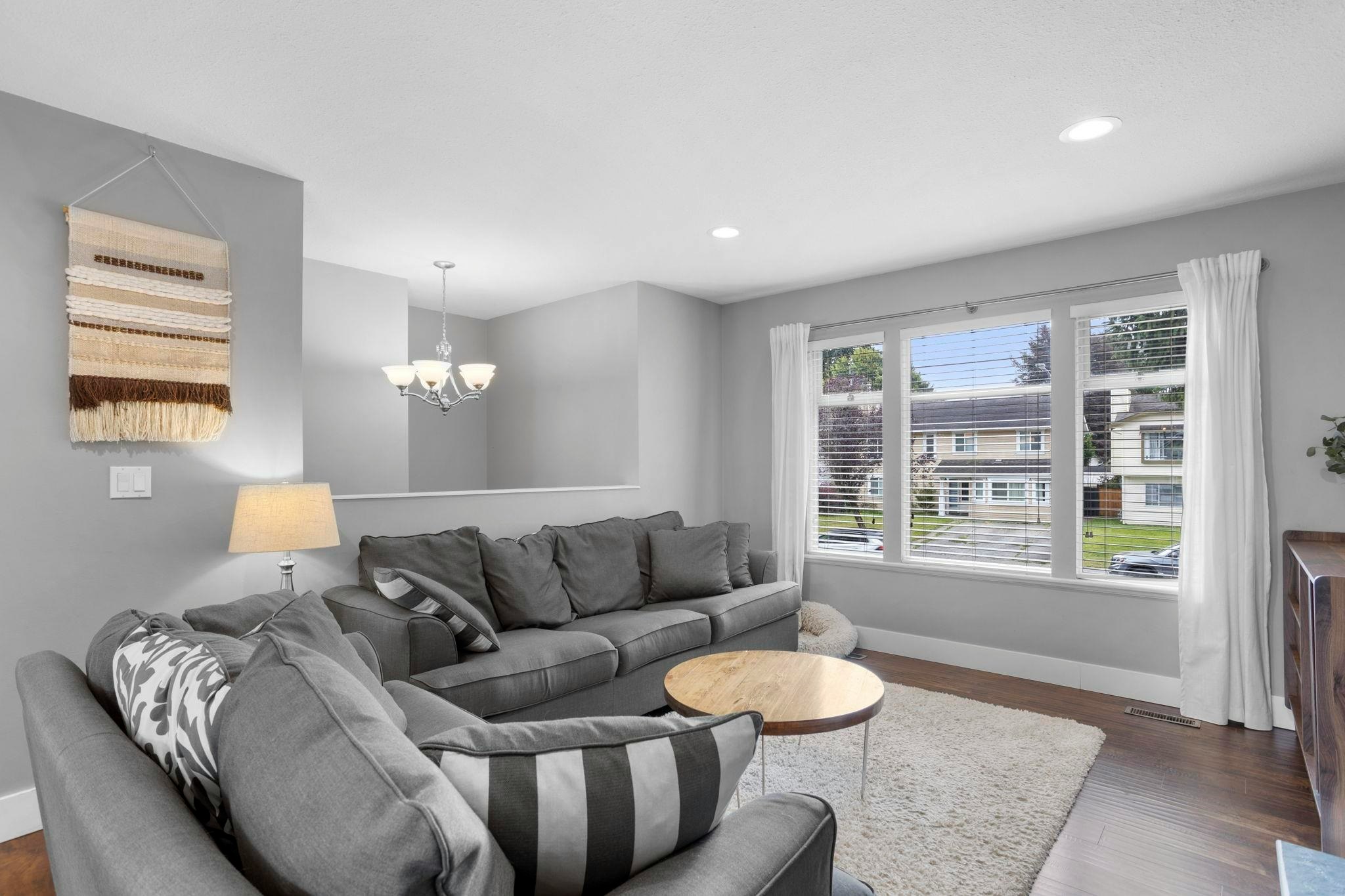 20979 93 Avenue - 5