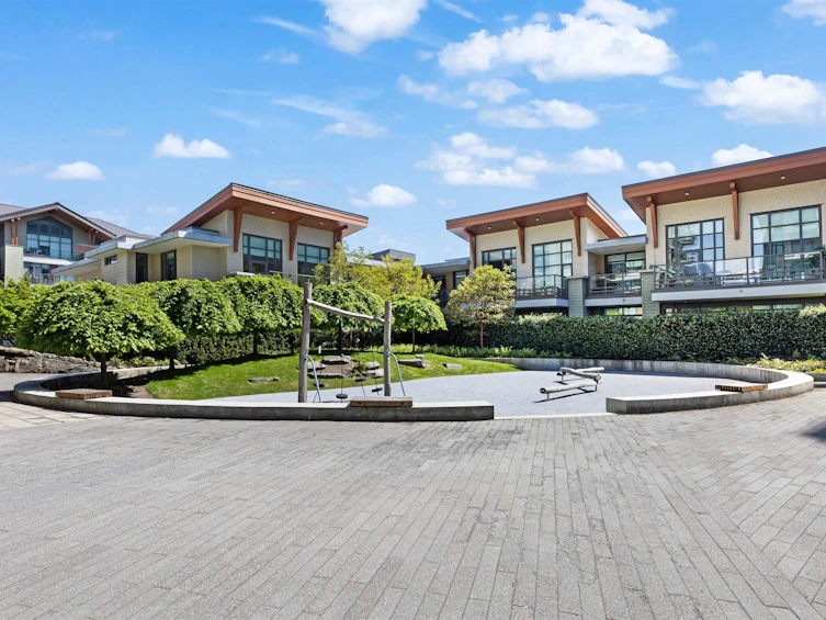 305-2707 Library Lane, North Vancouver, BC, V7J 0C6 - 28