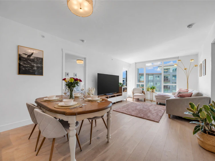 305-2707 Library Lane, North Vancouver, BC, V7J 0C6 - 7