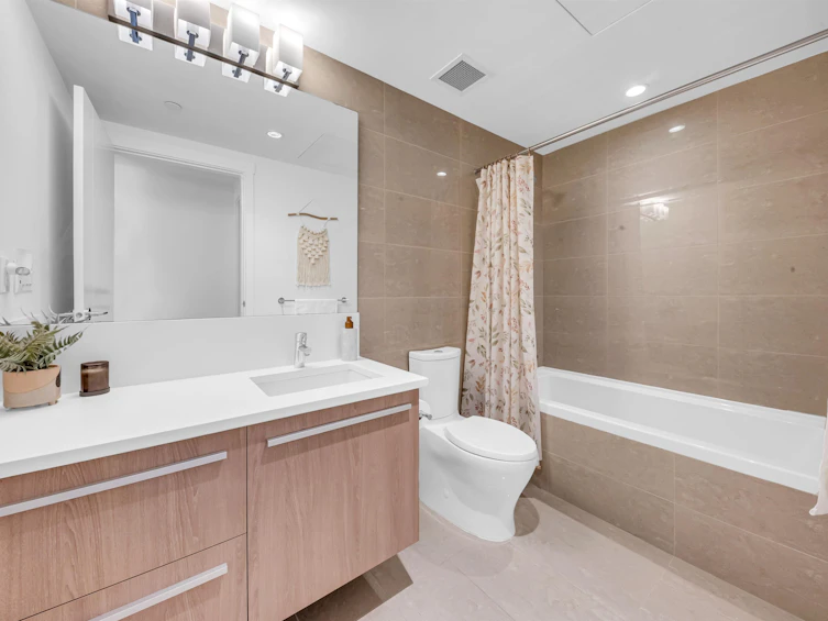 305-2707 Library Lane, North Vancouver, BC, V7J 0C6 - 18