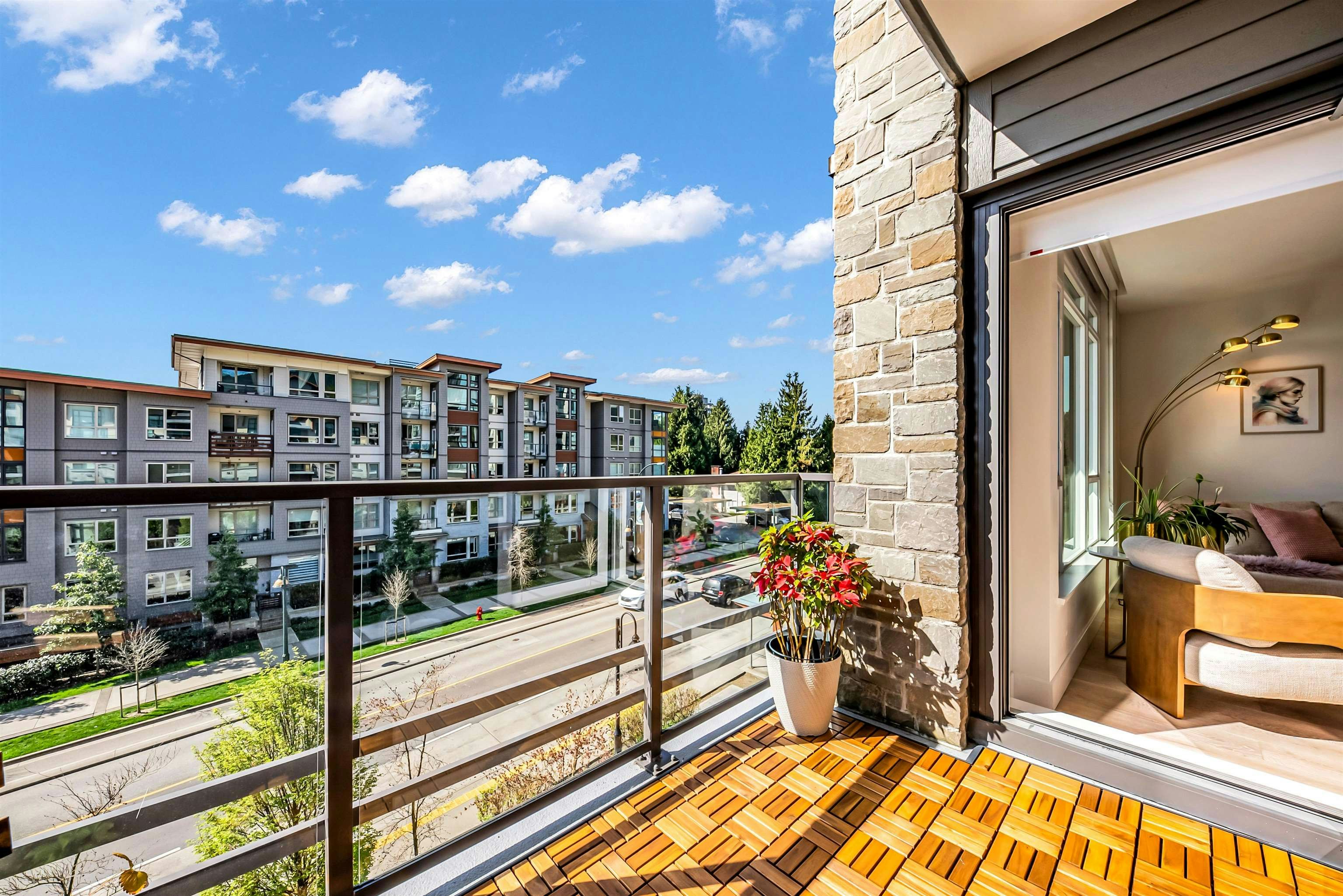 305-2707 Library Lane, North Vancouver, BC, V7J 0C6 - 9
