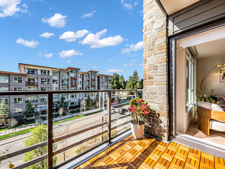305-2707 Library Lane, North Vancouver, BC, V7J 0C6 - 9