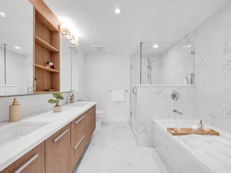 305-2707 Library Lane, North Vancouver, BC, V7J 0C6 - 14
