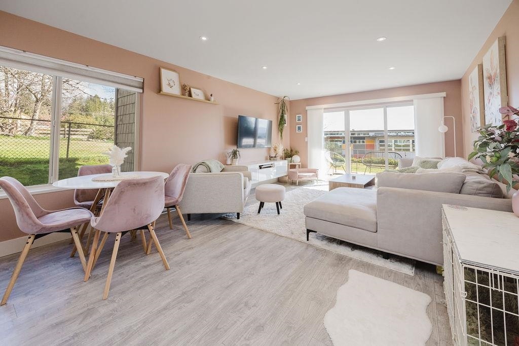 1-622 Farnham Road, Gibsons, BC, V0N 1V8 - 3