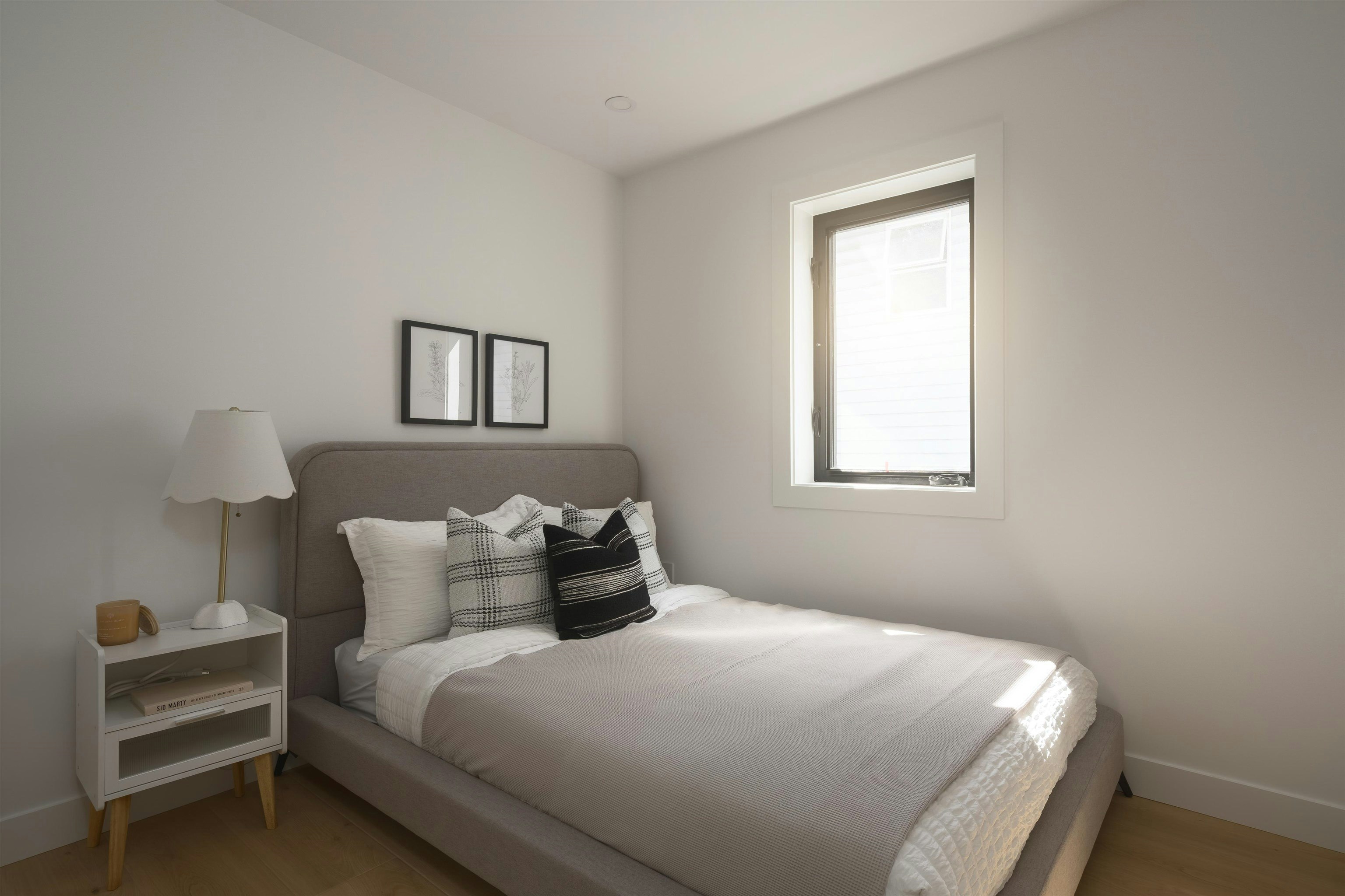 920 E 16th Avenue, Vancouver, BC, V5T 2V9 - 10