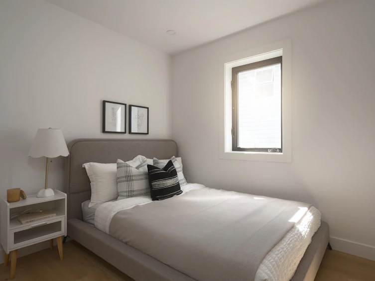 920 E 16th Avenue, Vancouver, BC, V5T 2V9 - 10
