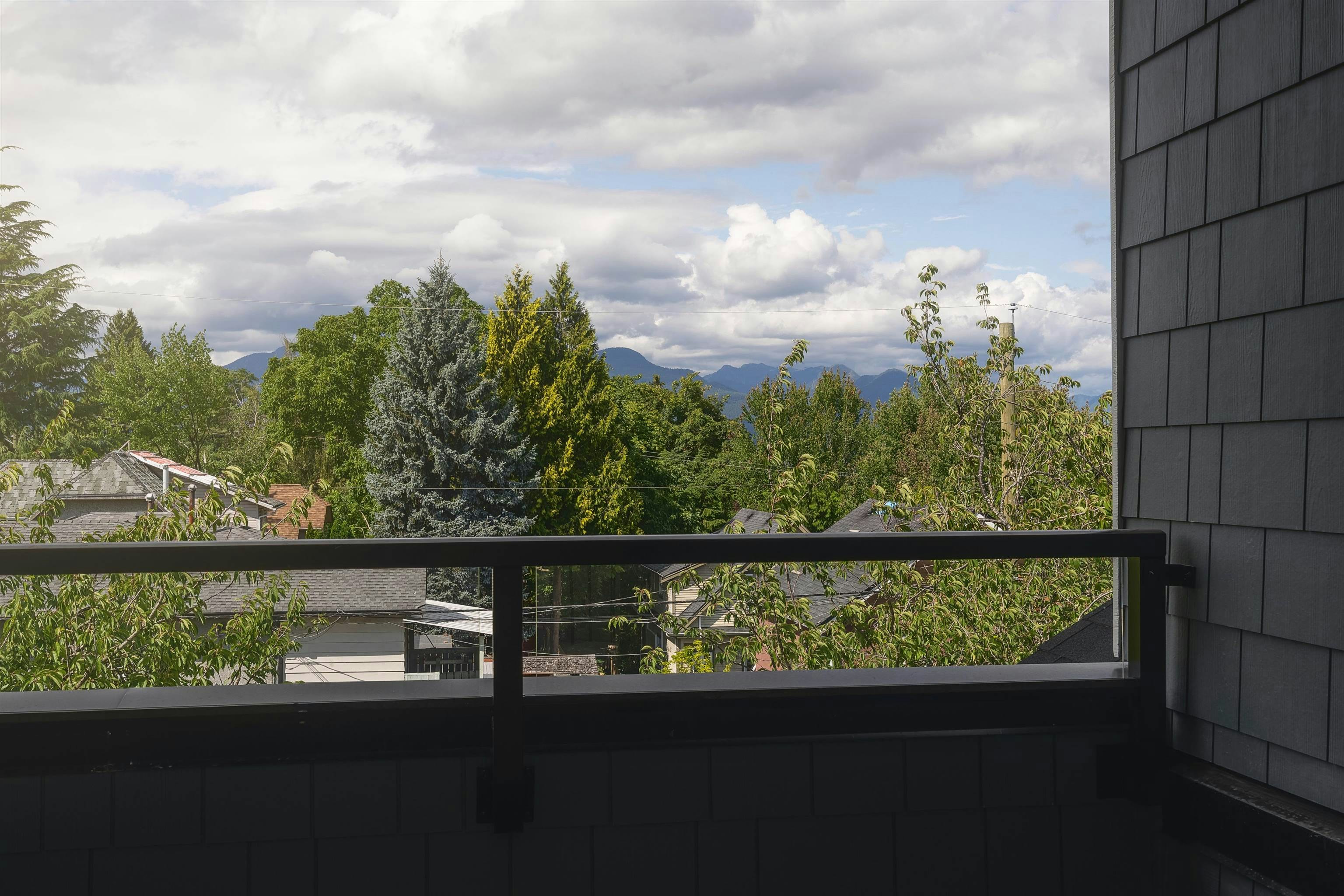 920 E 16th Avenue, Vancouver, BC, V5T 2V9 - 25