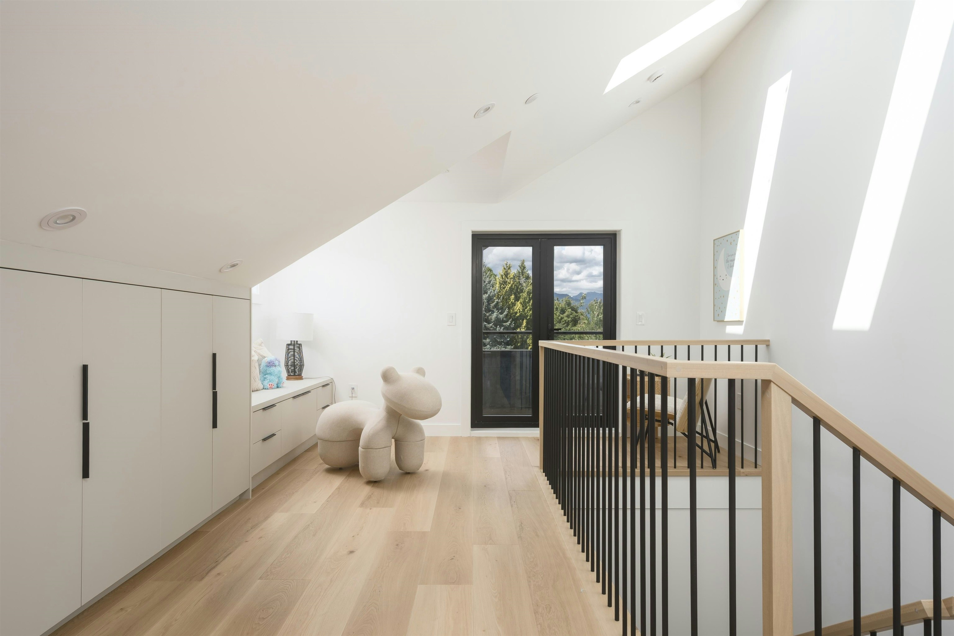 920 E 16th Avenue, Vancouver, BC, V5T 2V9 - 16