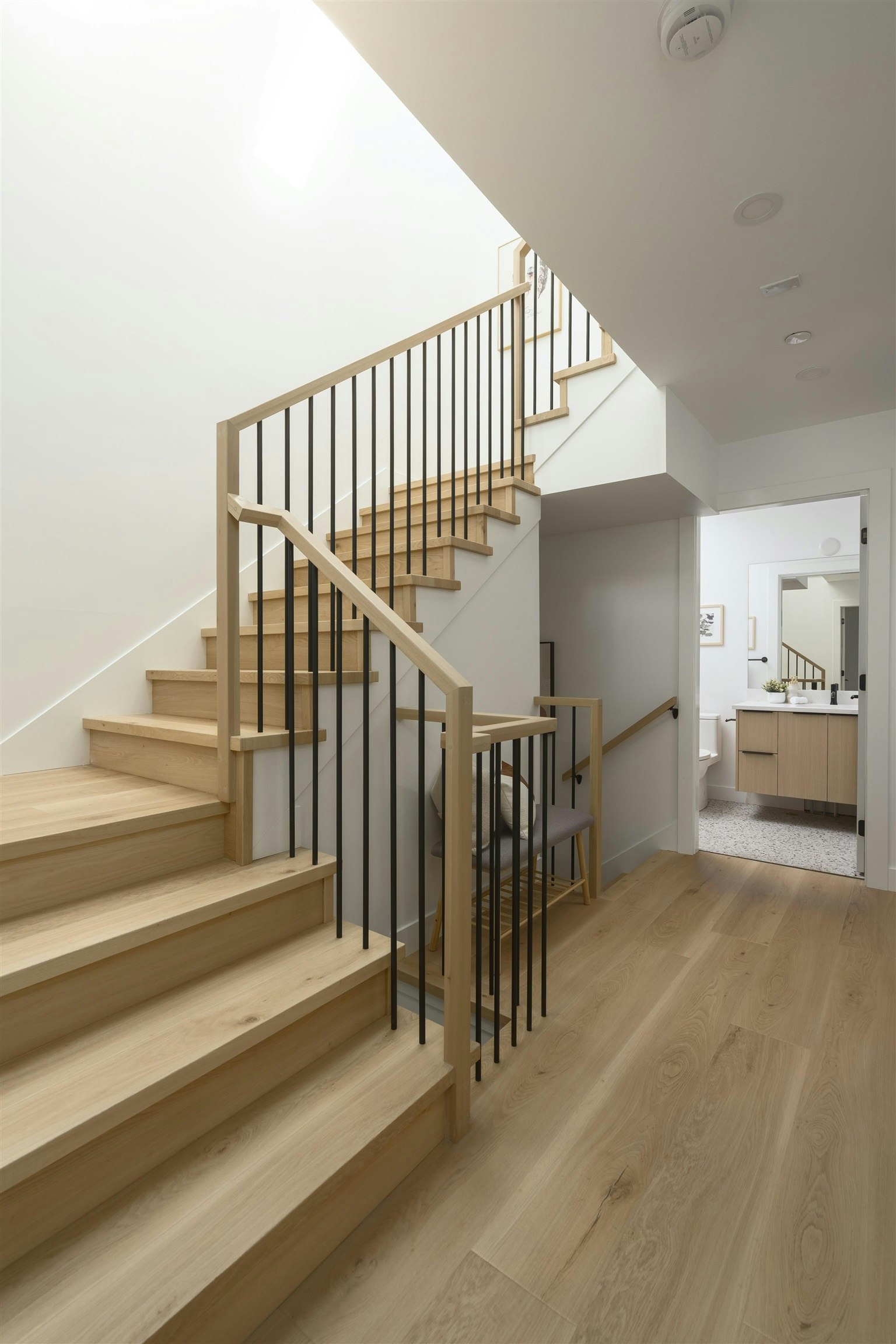 920 E 16th Avenue, Vancouver, BC, V5T 2V9 - 9