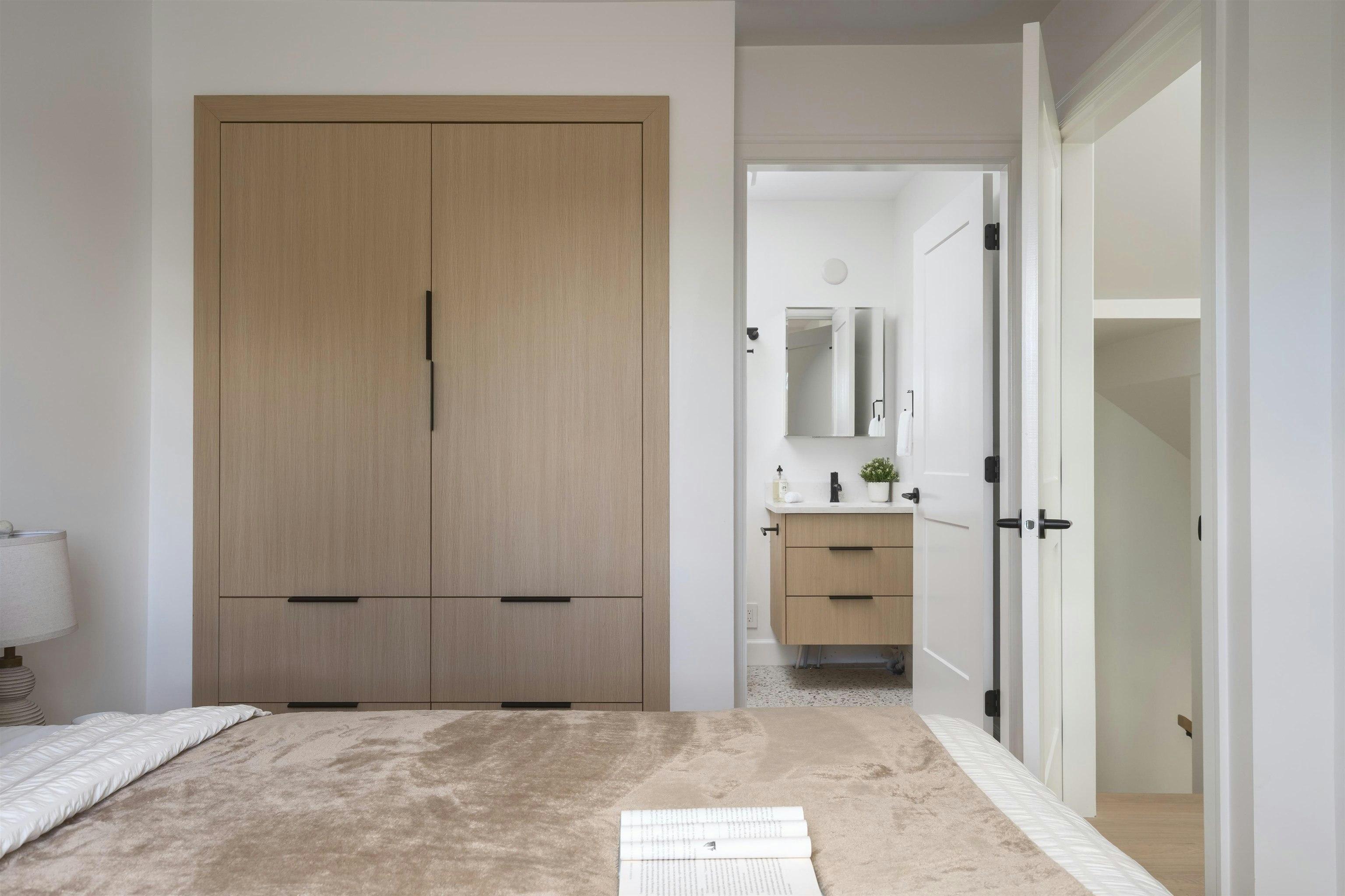 922 E 16th Avenue, Vancouver, BC, V5T 2V9 - 19