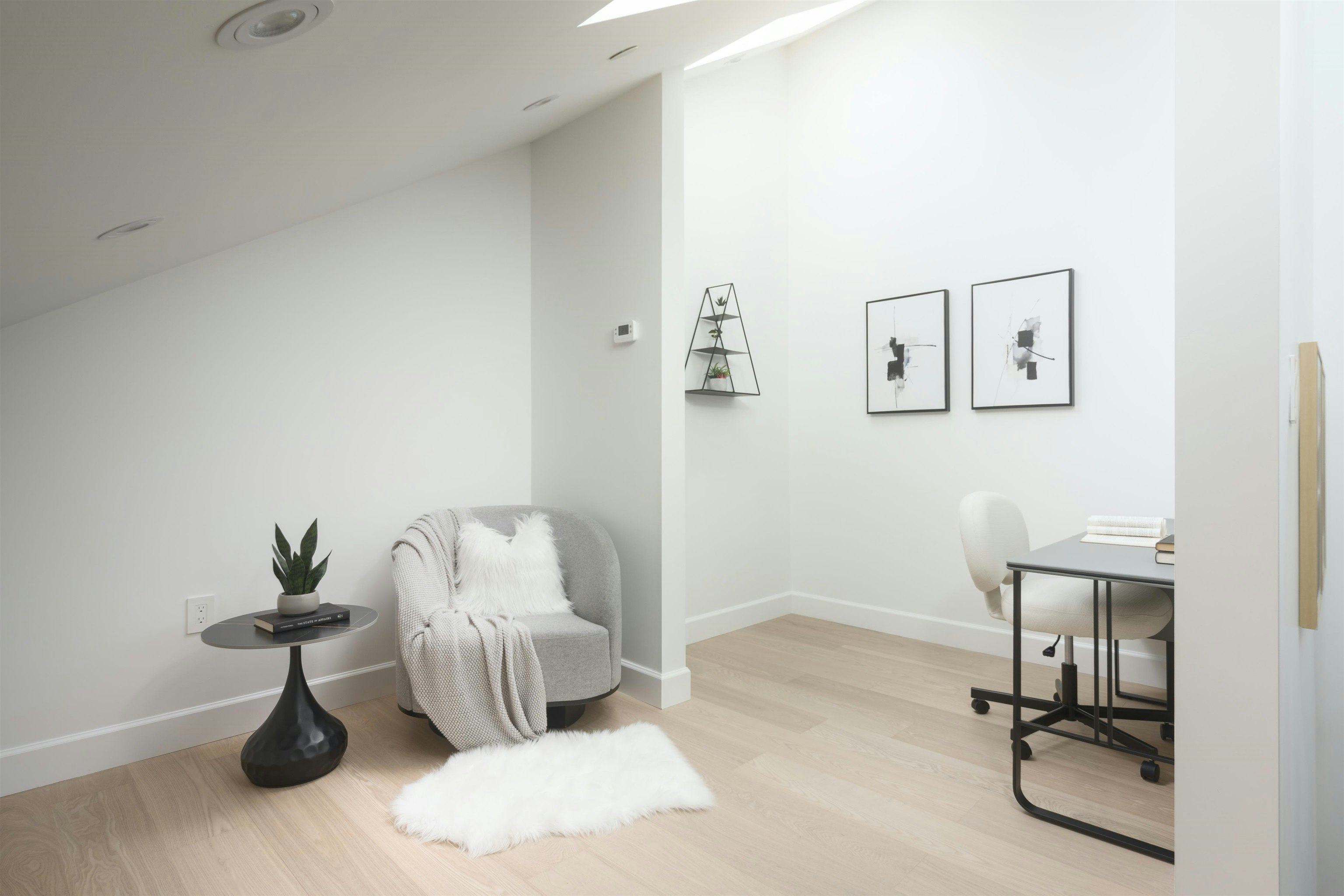 922 E 16th Avenue, Vancouver, BC, V5T 2V9 - 22