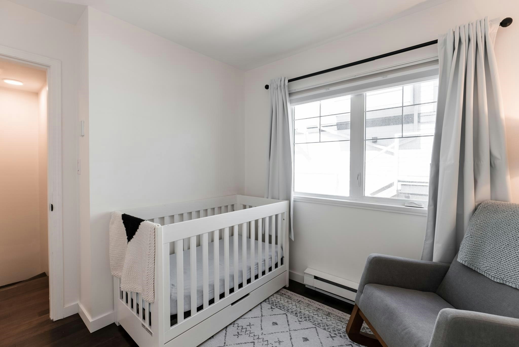 213-3787 Pender Street, Burnaby, BC, V5C 2L2 - 23