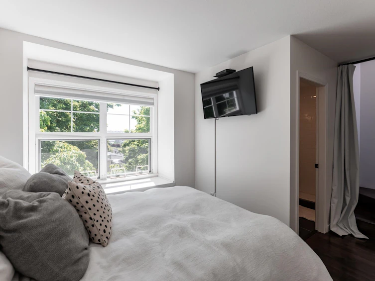 213-3787 Pender Street, Burnaby, BC, V5C 2L2 - 12
