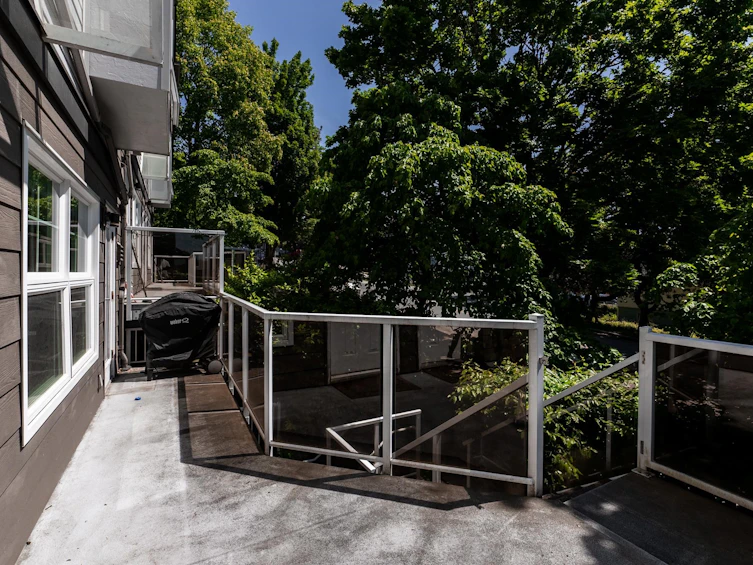213-3787 Pender Street, Burnaby, BC, V5C 2L2 - 33