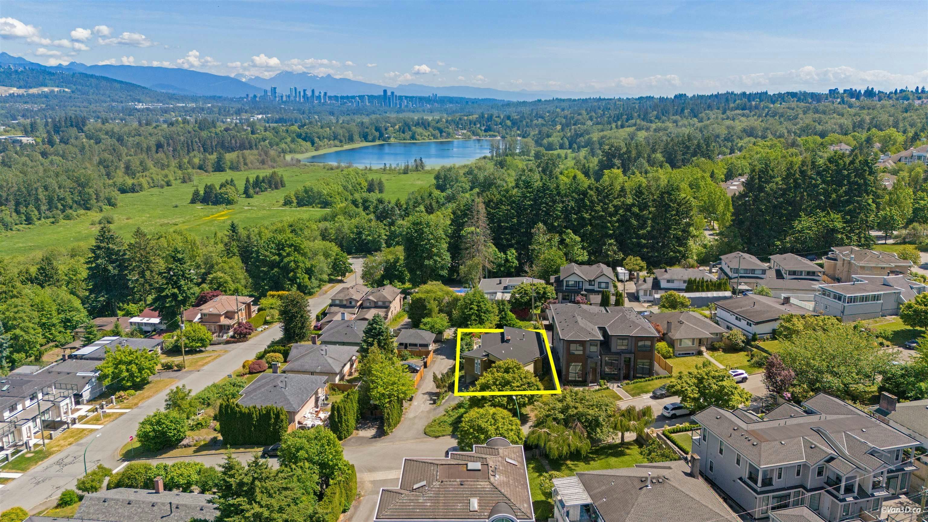 5578 Oakglen Drive, Burnaby, BC, V5H 3M5