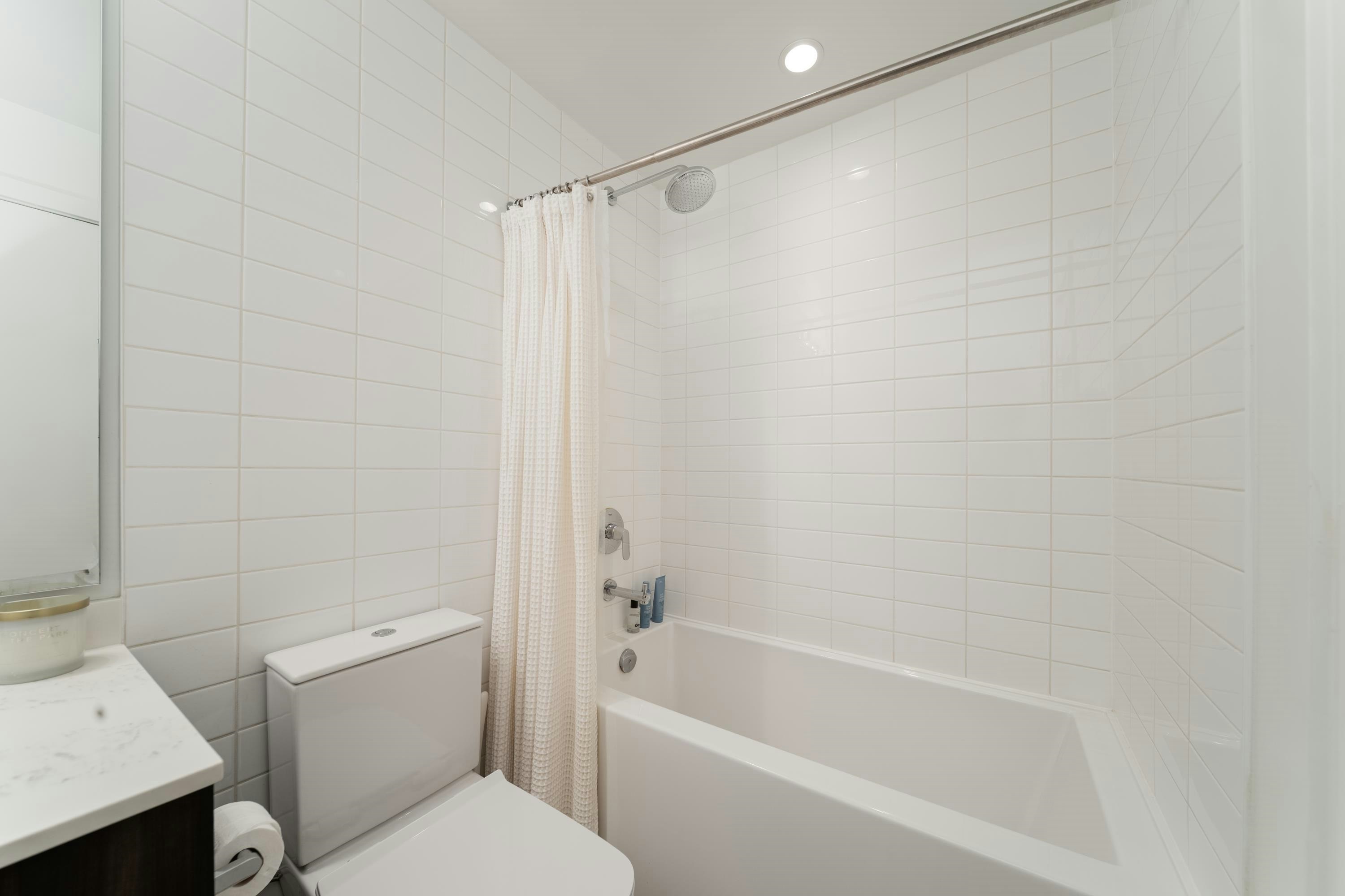 517-725 Marine Drive, North Vancouver, BC, V7M 0G2 - 21