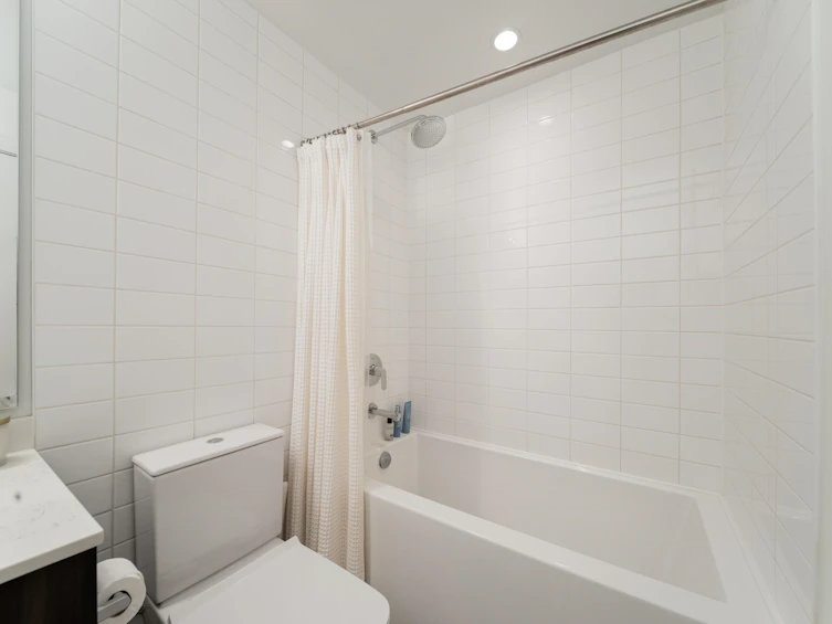 517-725 Marine Drive, North Vancouver, BC, V7M 0G2 - 21