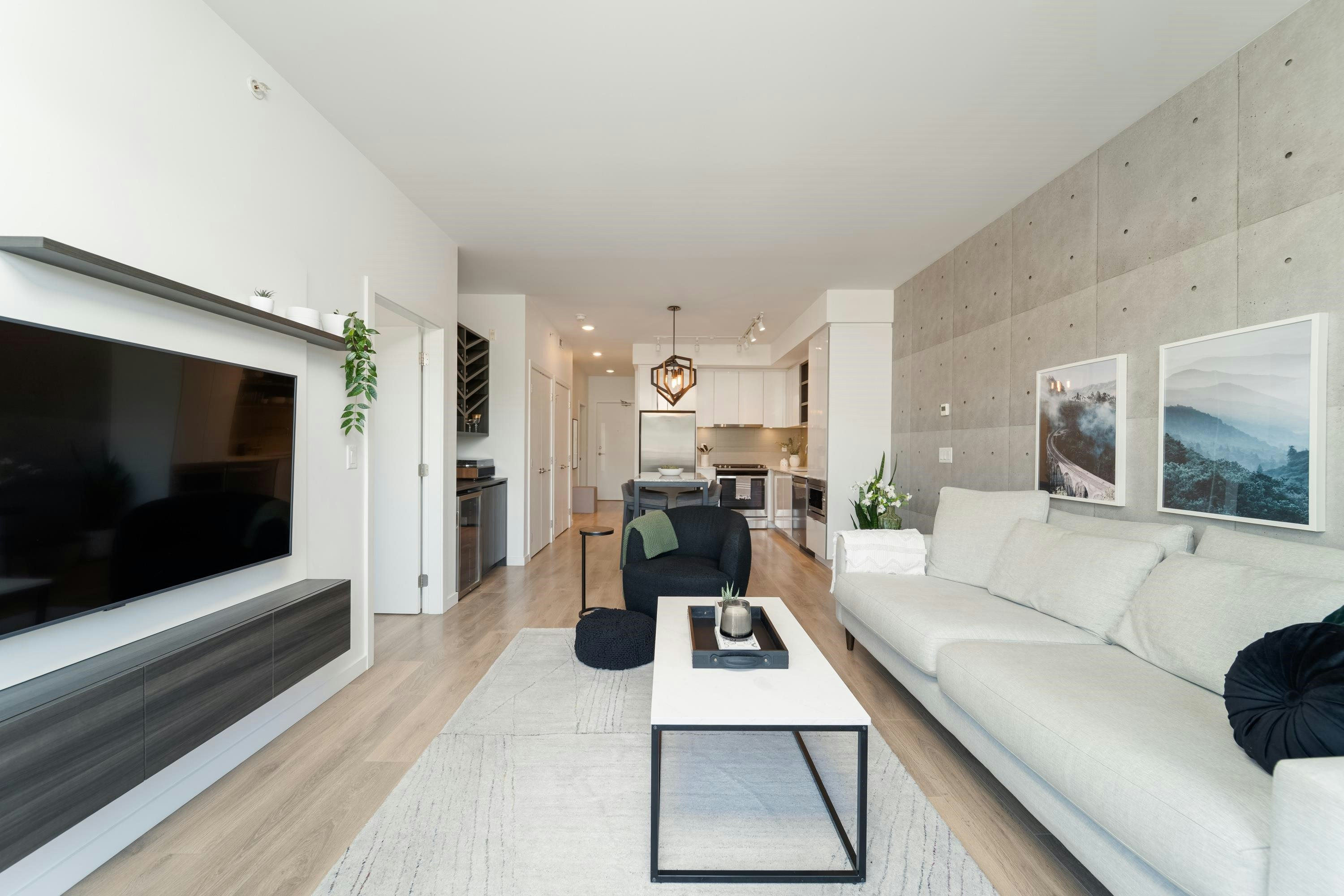 517-725 Marine Drive - 5
