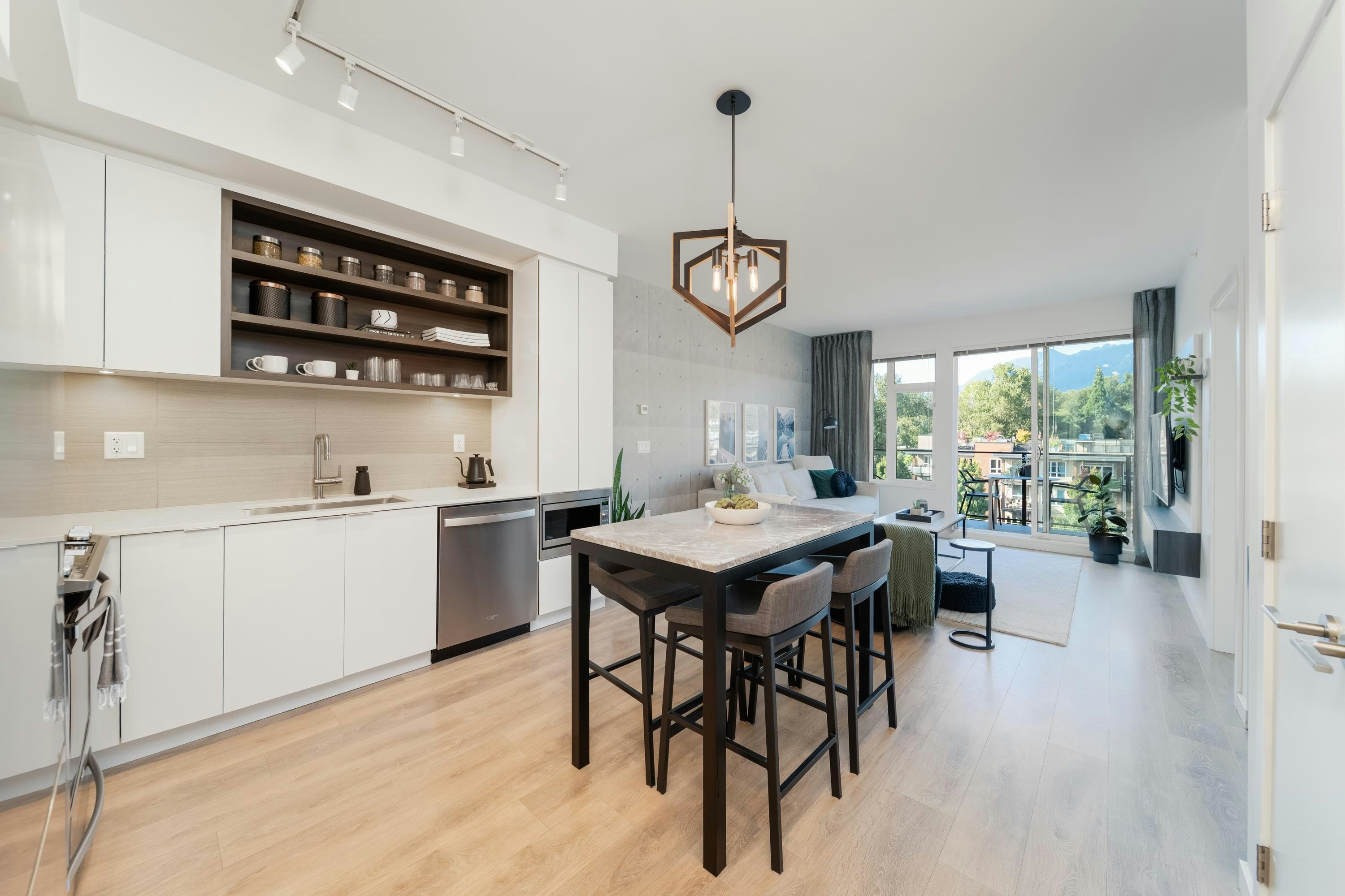 517-725 Marine Drive, North Vancouver, BC, V7M 0G2 - 9