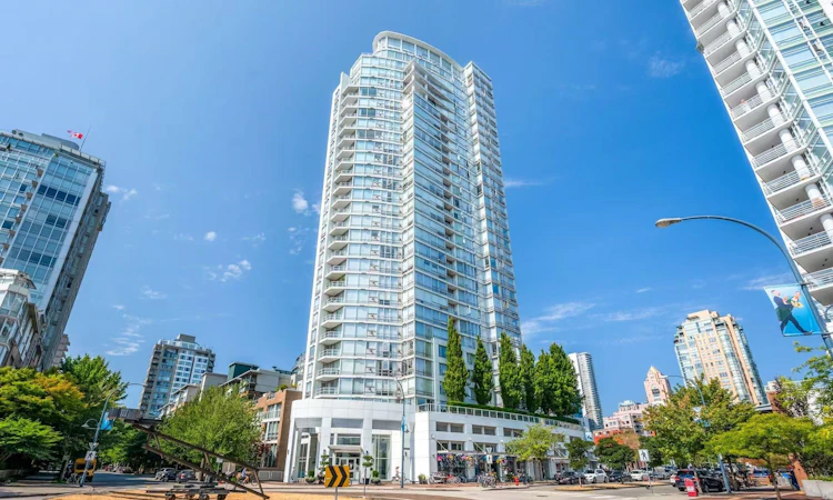 1901-1201 Marinaside Crescent