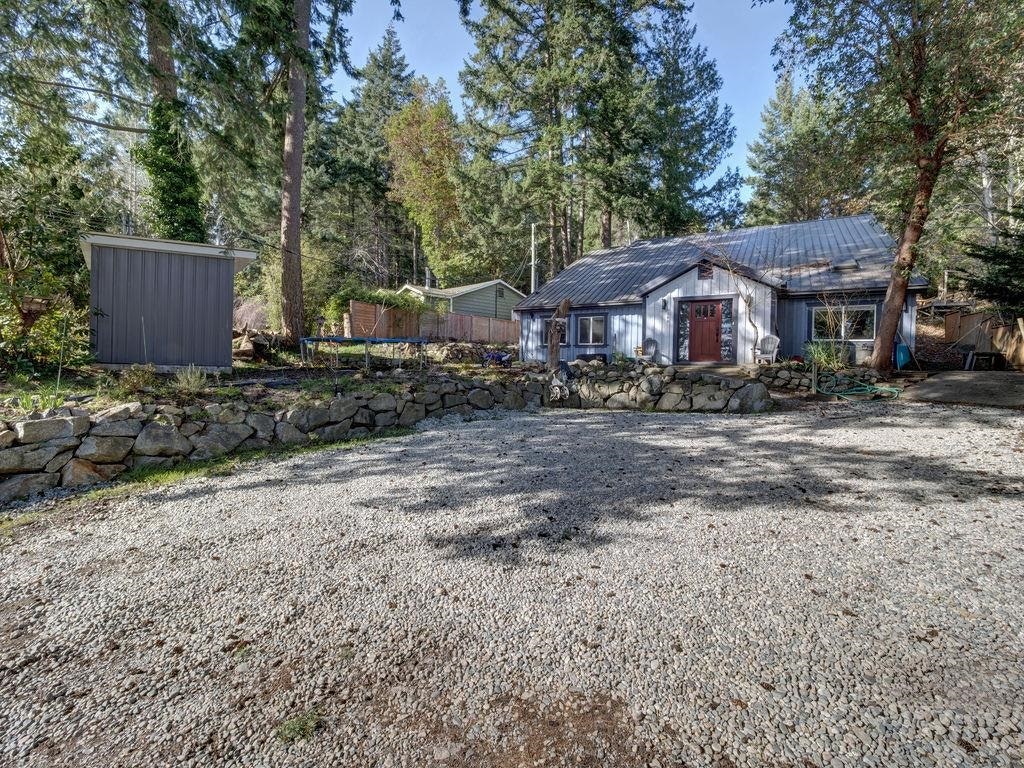 9168 Sunshine Coast Highway, Halfmoon Bay, BC, V7Z 1E9 - 4