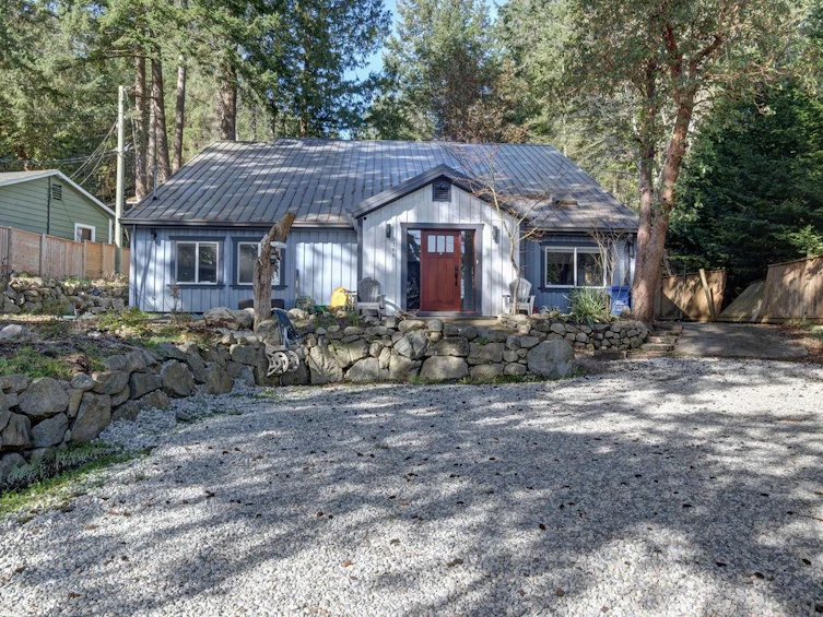 9168 Sunshine Coast Highway, Halfmoon Bay, BC, V7Z 1E9 - 5
