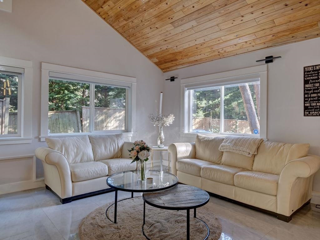 9168 Sunshine Coast Highway, Halfmoon Bay, BC, V7Z 1E9 - 9