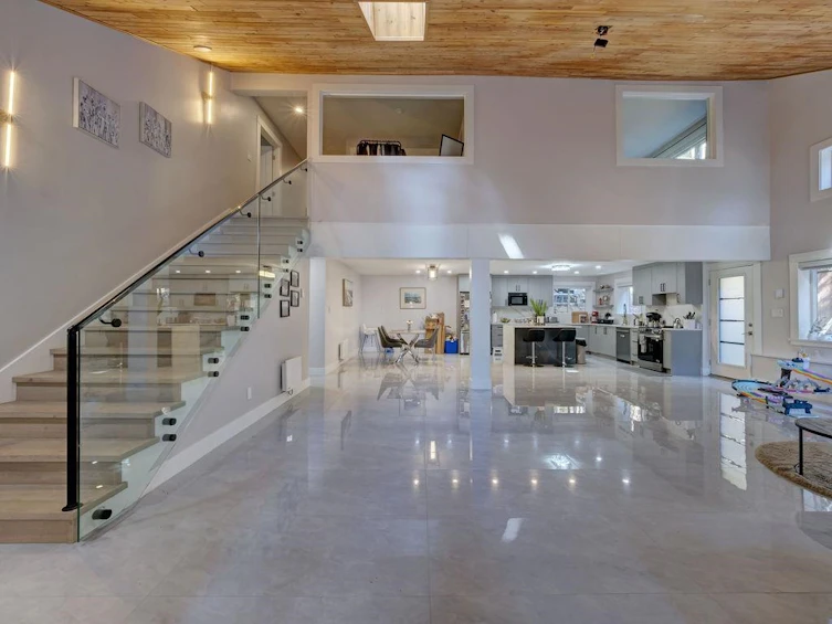 9168 Sunshine Coast Highway, Halfmoon Bay, BC, V7Z 1E9 - 7