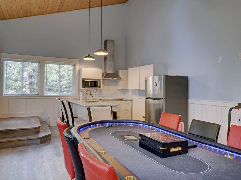 9168 Sunshine Coast Highway, Halfmoon Bay, BC, V7Z 1E9 - 28