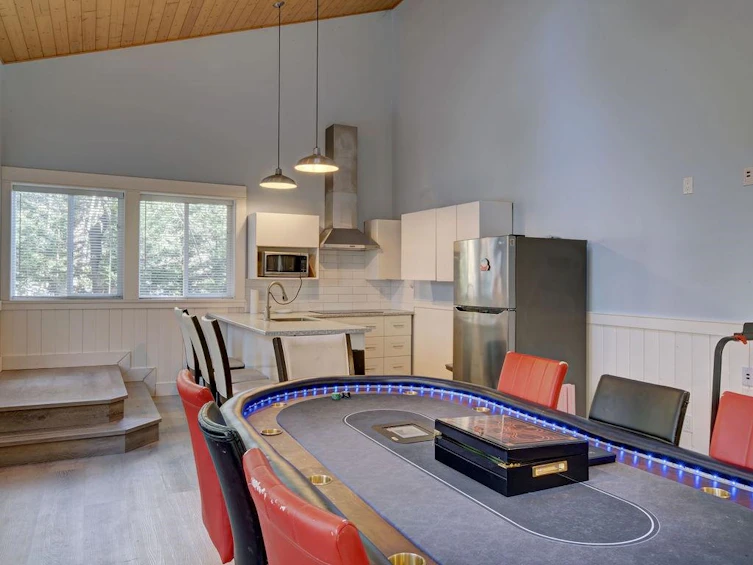 9168 Sunshine Coast Highway, Halfmoon Bay, BC, V7Z 1E9 - 28