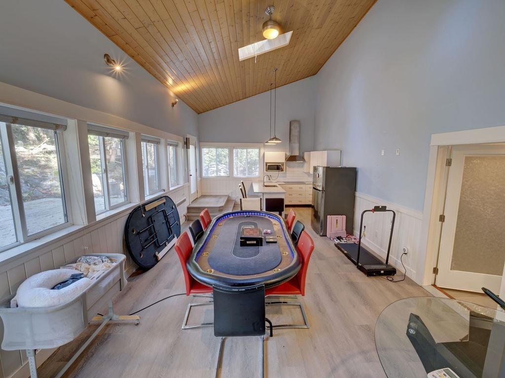 9168 Sunshine Coast Highway, Halfmoon Bay, BC, V7Z 1E9 - 27
