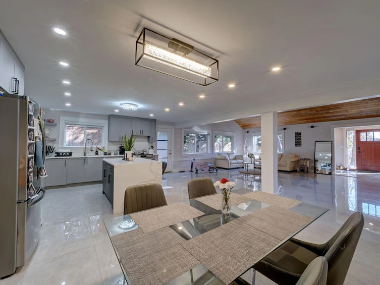 9168 Sunshine Coast Highway, Halfmoon Bay, BC, V7Z 1E9 - 14