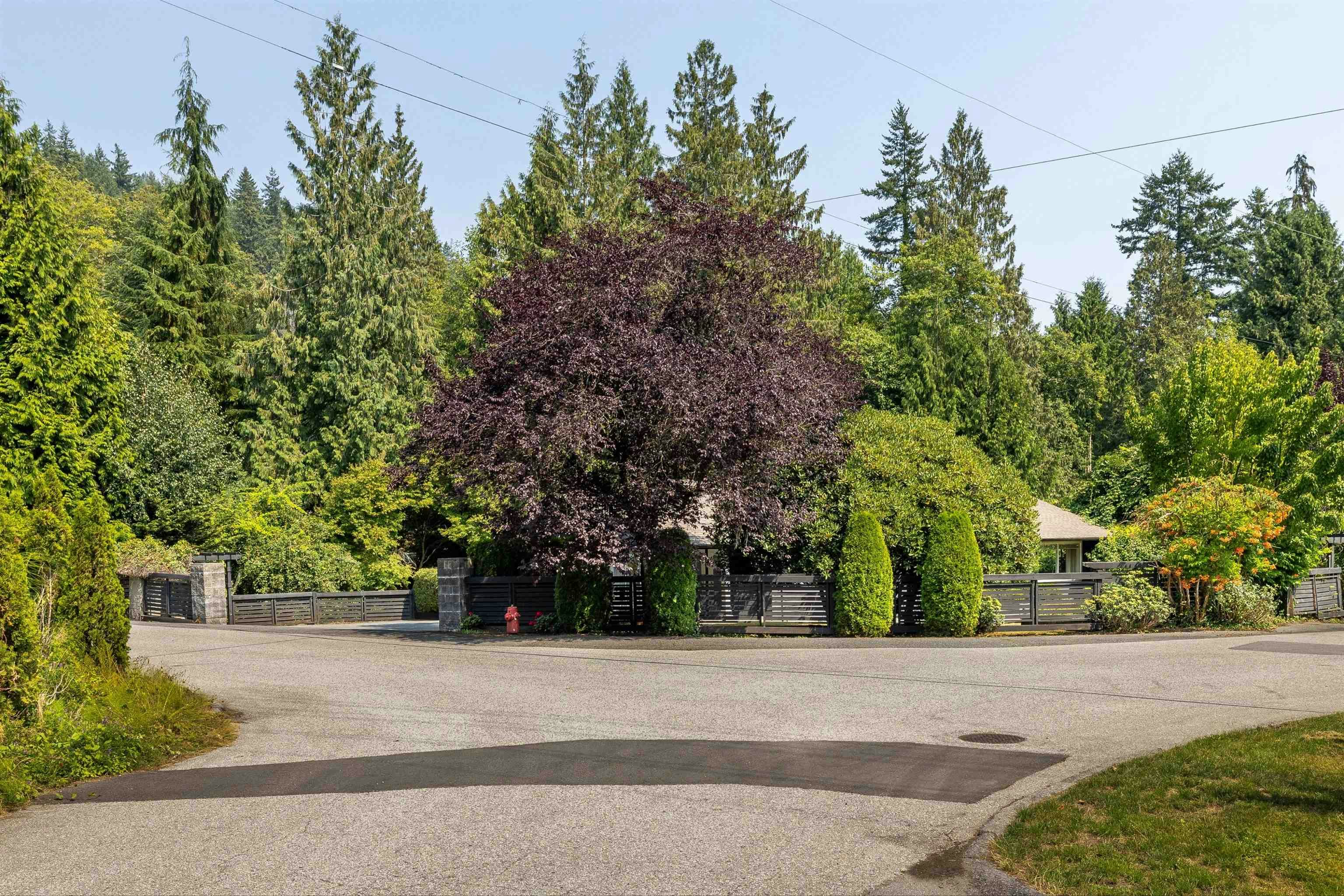 3420 Rockview Place, West Vancouver, BC, V7V 3H3 - 37