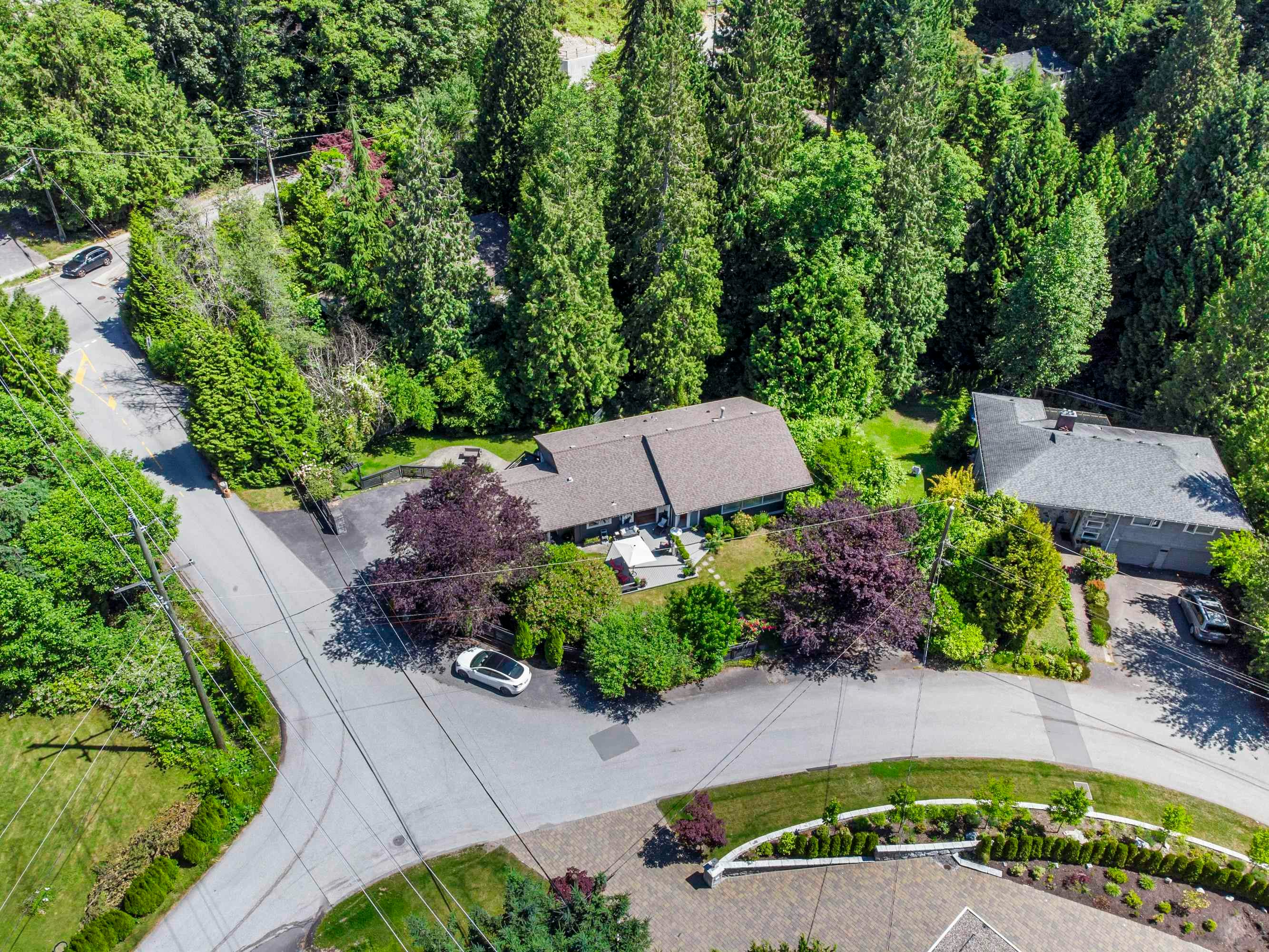 3420 Rockview Place, West Vancouver, BC, V7V 3H3 - 33