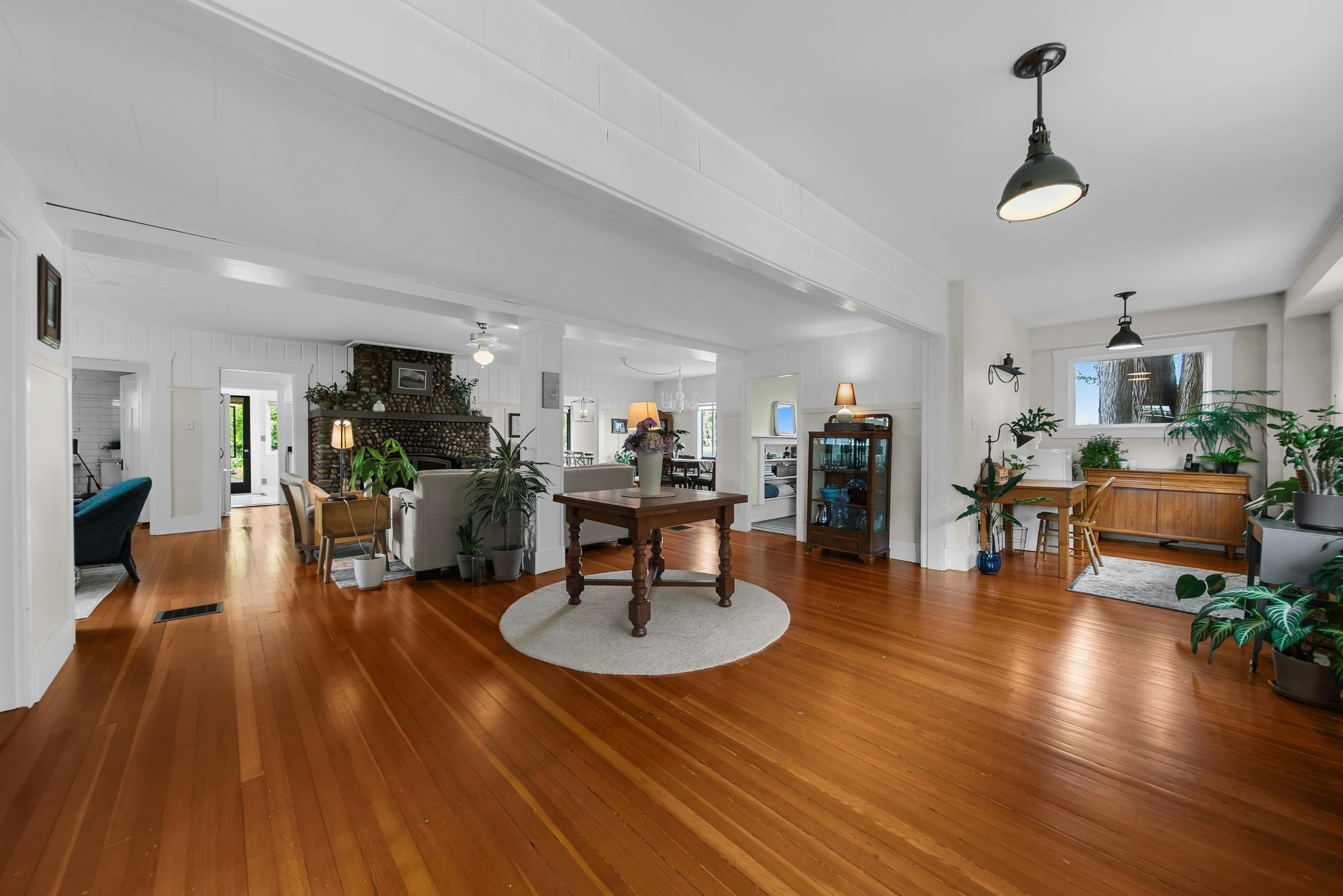 511 176 Street - 4
