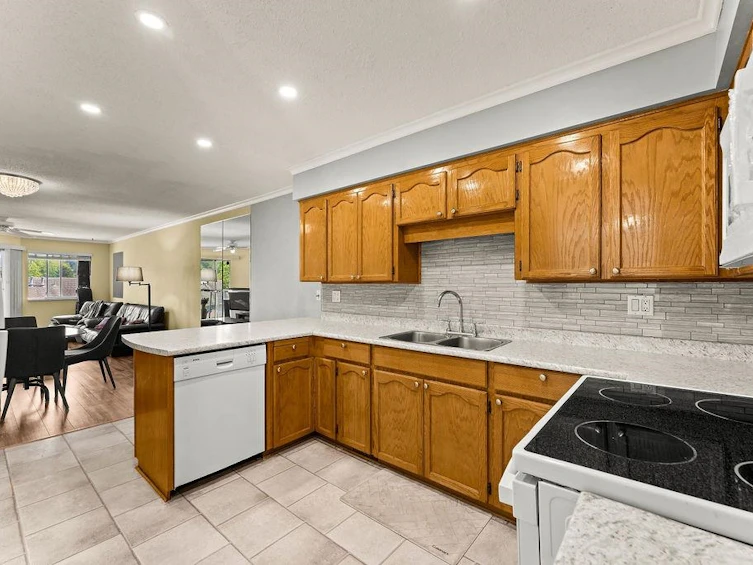 24-1190 Falcon Drive, Coquitlam, BC, V3E 2L2 - 20