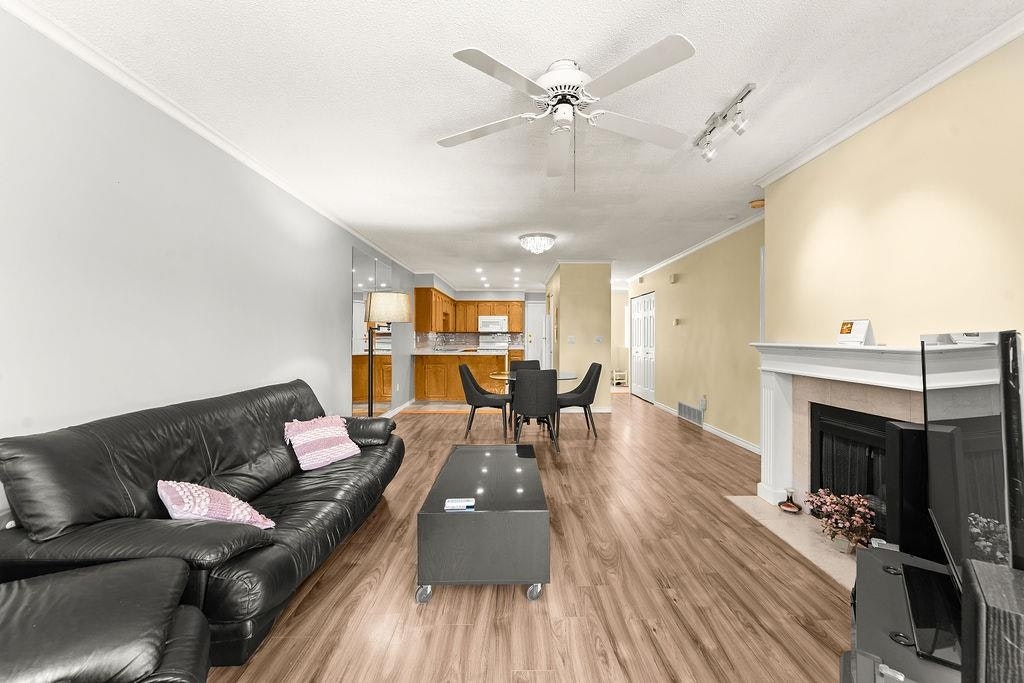 24-1190 Falcon Drive - 3