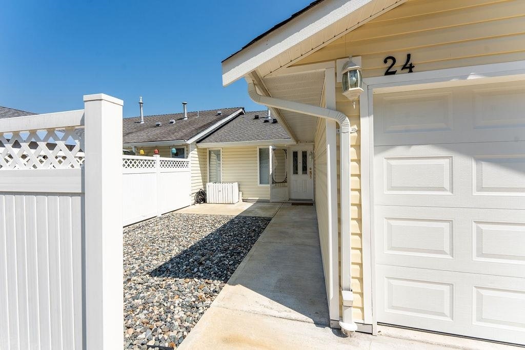 24-1190 Falcon Drive, Coquitlam, BC, V3E 2L2 - 36