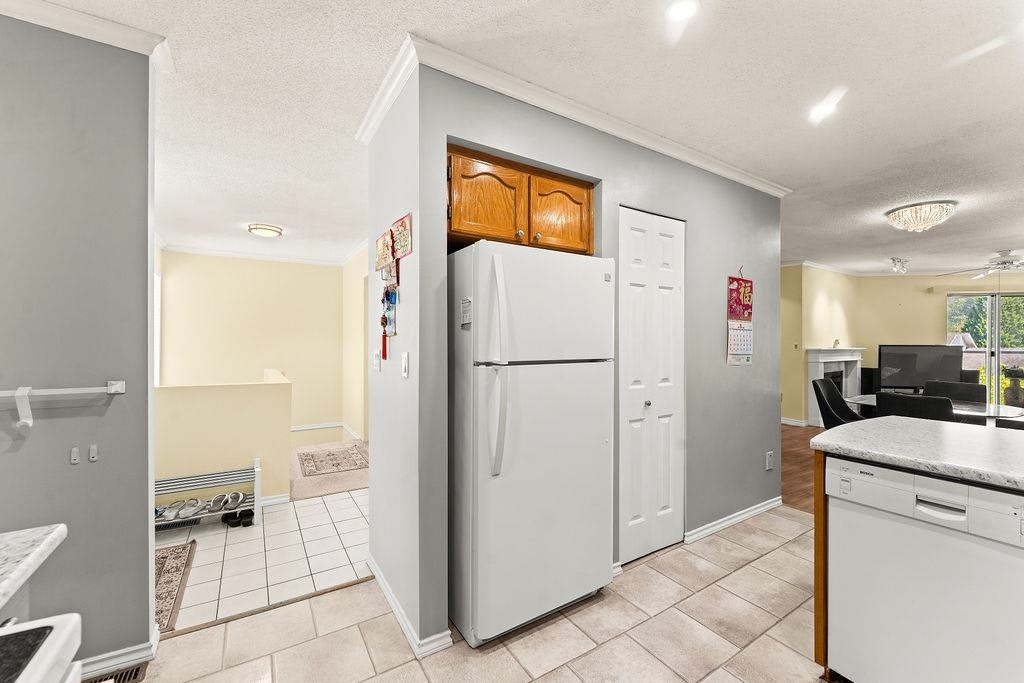 24-1190 Falcon Drive, Coquitlam, BC, V3E 2L2 - 22