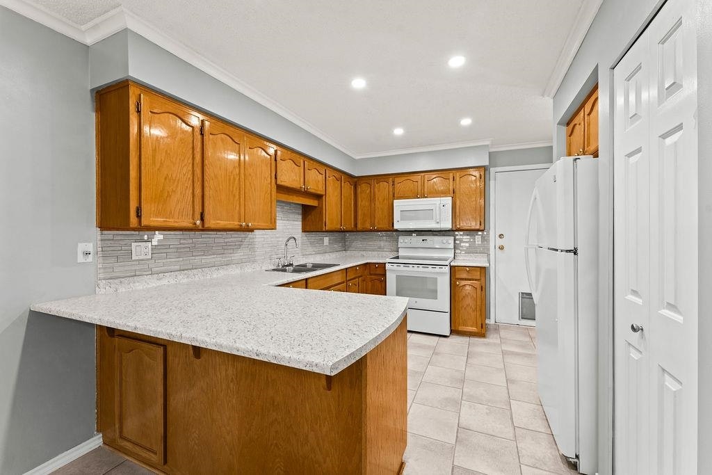 24-1190 Falcon Drive, Coquitlam, BC, V3E 2L2 - 17