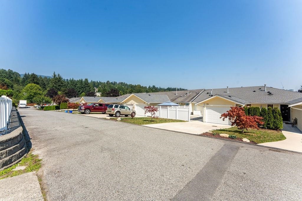 24-1190 Falcon Drive, Coquitlam, BC, V3E 2L2 - 37