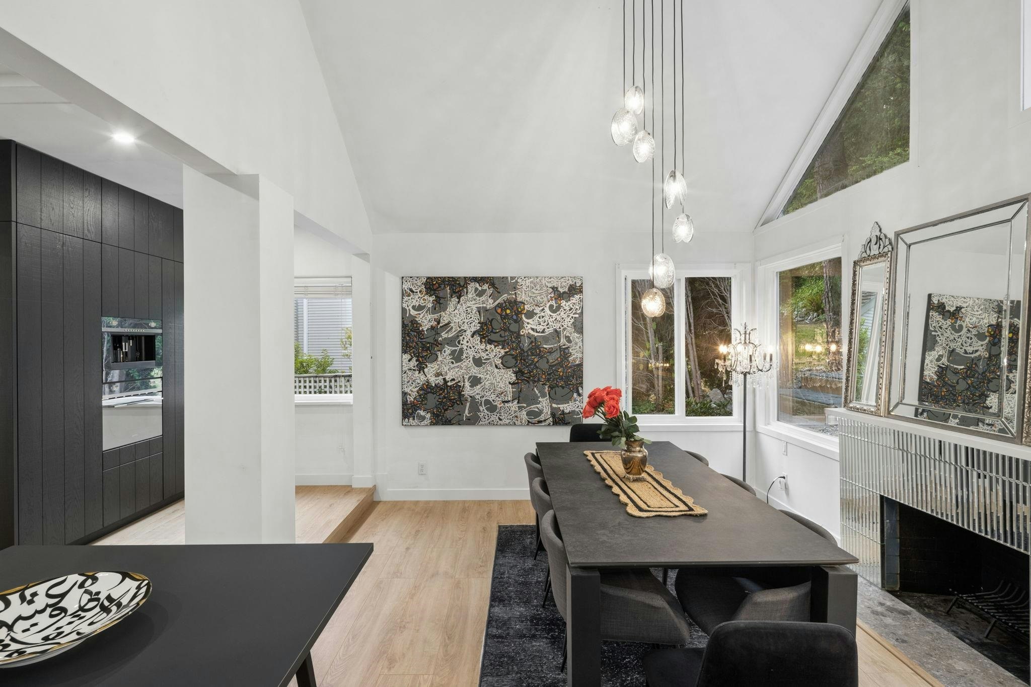 4043 Rose Crescent, West Vancouver, BC, V7V 2N6 - 9